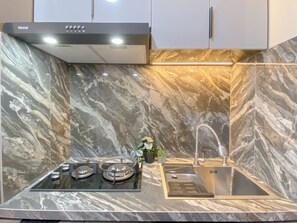 Standard Apartment | Dapur peribadi | Cerek elektrik 