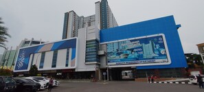 Exterior - Modern Minimalist 2Br Apartment At Suncity Residence (Sidoarjo)