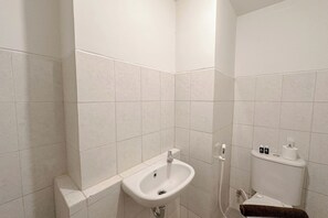 Standard Apartment | Bathroom - Modern Minimalist 2Br Apartment At Suncity Residence (Sidoarjo)