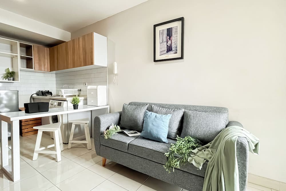 Scandinavian Minimalist 2Br At Cinere Bellevue Suites Apartment