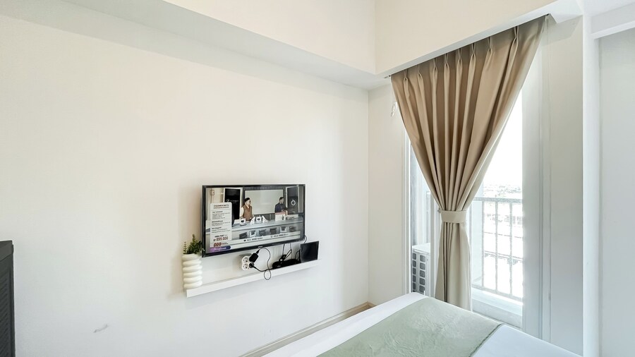 Minimalist Studio At Tokyo Riverside Pik 2 Apartment