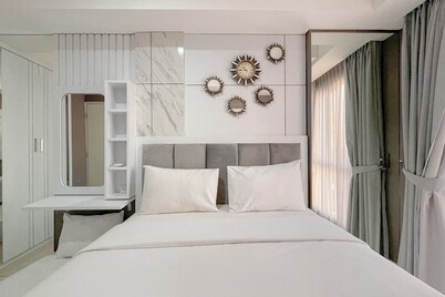 Grey Toned 1Br Apartment Tamansari Skylounge Makassar