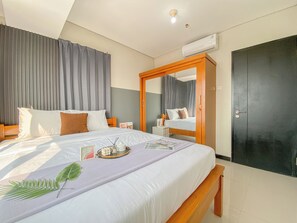 Standard Apartment - New Furnished And Comfy 2Br Apartment Nifarro Park (Jakarta)