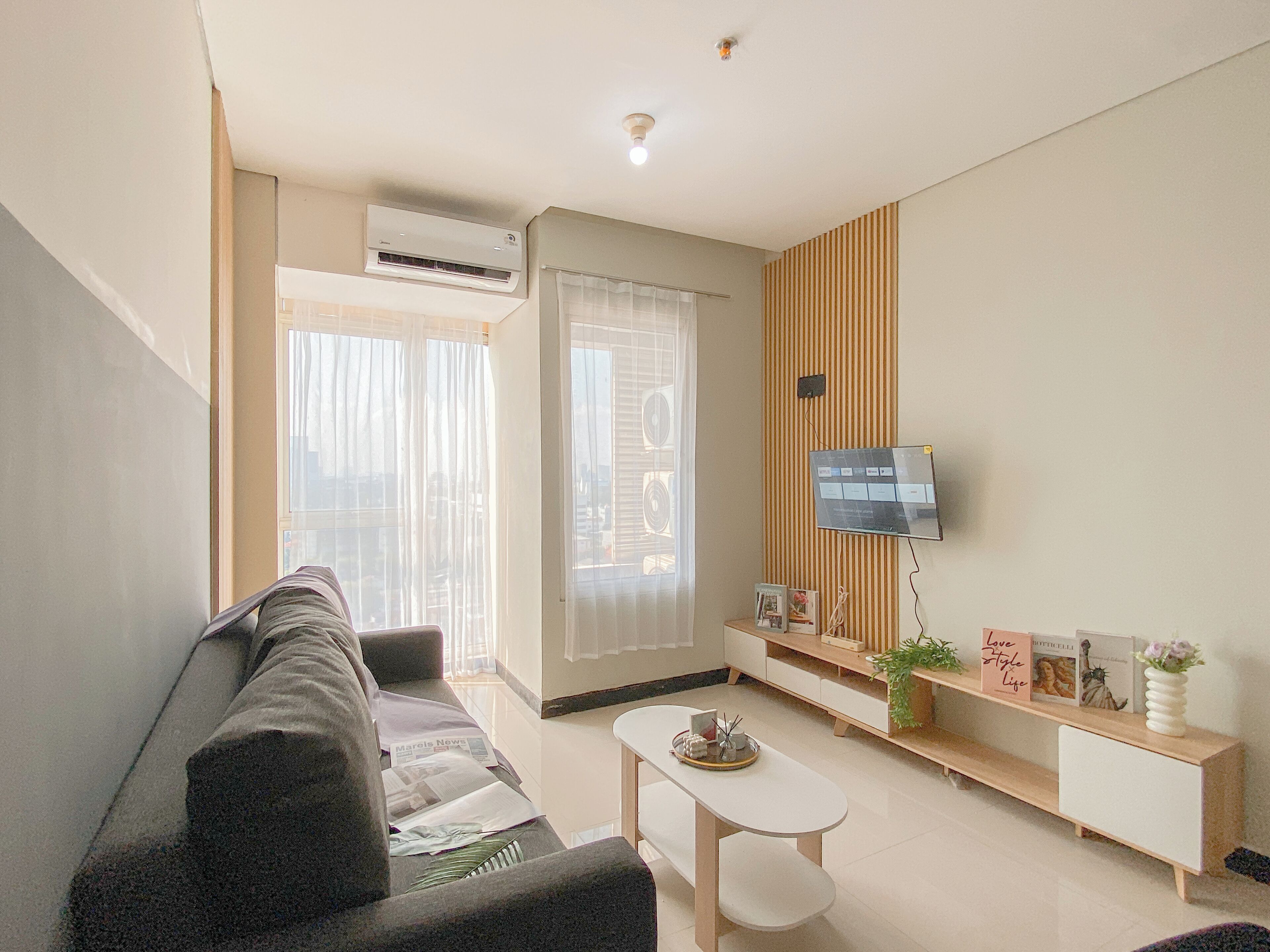 Standard Apartment | Living area