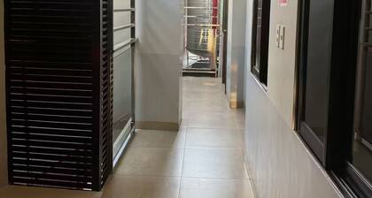 CEBU CITY CENTRAL /Private Room, Private Bath with Heated Shower/Heart of Cebu