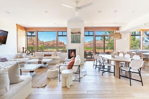 TV, fireplace