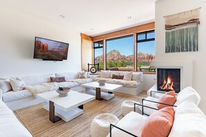 Televisión, chimenea