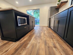 Interior - Meet Don - A Modern, Zero-step, Pet-friendly home in Rochester (Rochester)