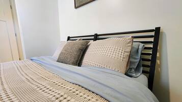 3 bedrooms, WiFi, bed sheets