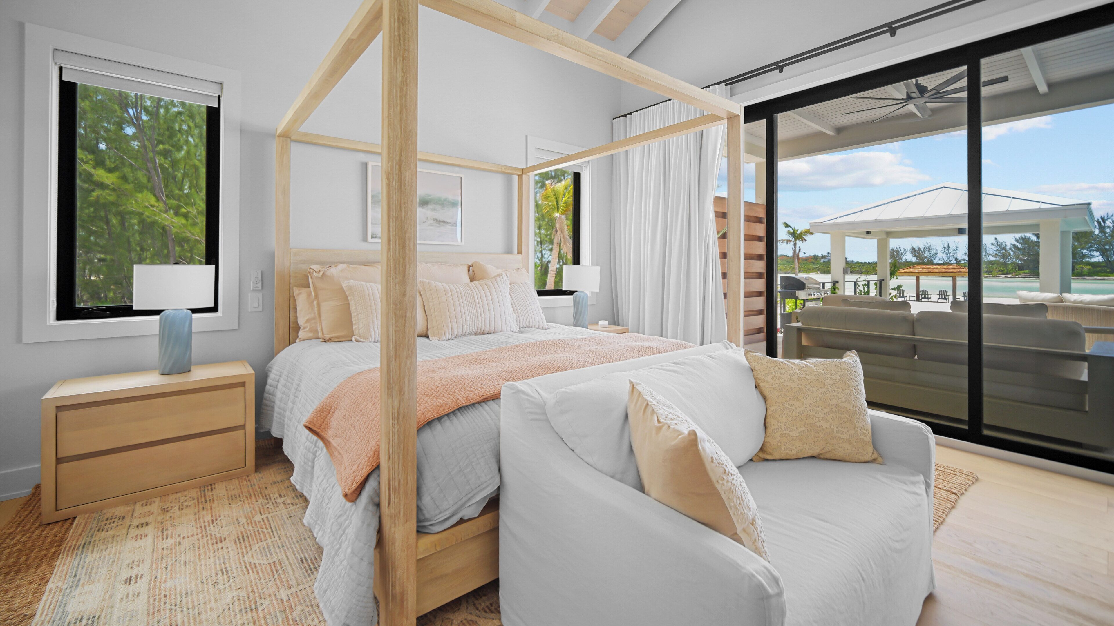 4 chambres, fer et planche à repasser, accès au Wi-Fi (inclus)