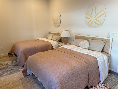 NEW Ultra-Luxury Sandy Point Beachfront/Canal Villa Amara-introductory offerings