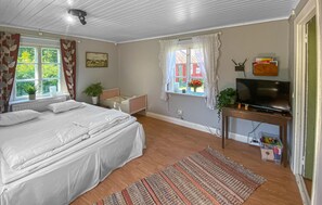 1 dormitorio y cuna de viaje