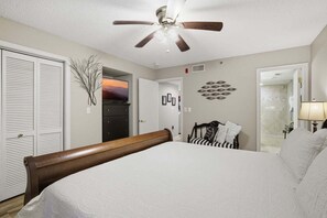 2 habitaciones, escritorio, tabla de planchar con plancha y wifi gratis 