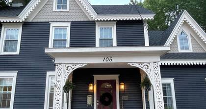 Historic 4 BR & Walk to Dogfish Head Brewery!
