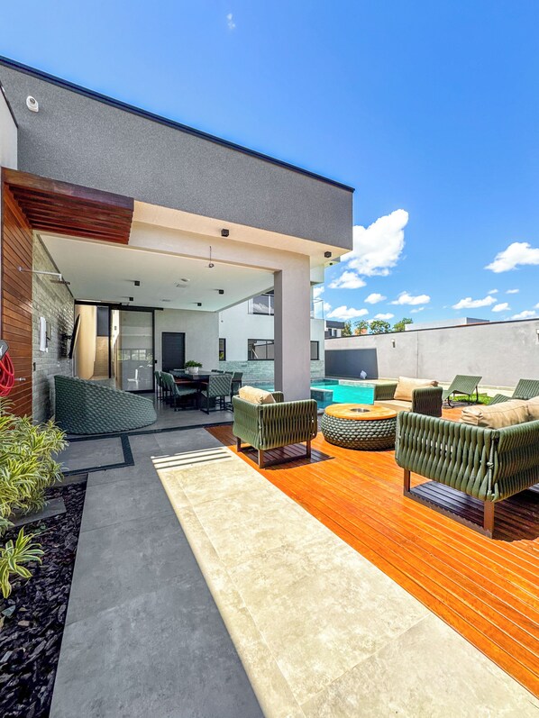 Terrace/patio - Mansão Luxo Lago - Caldas Novas (Caldas Novas)