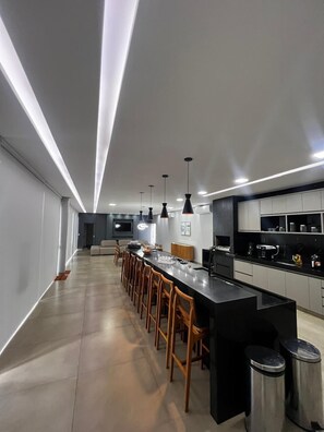 Maison Luxe, vue lac | Cuisine privée