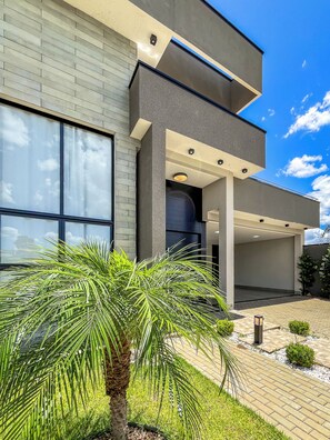 Front of property - Mansão Luxo Lago - Caldas Novas (Caldas Novas)