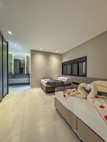 Mansão Luxo Lago - Caldas Novas