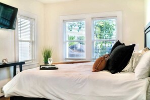 Unclassified image, 3 of 14, button