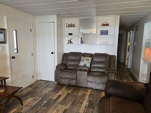 تلفزيون ذكي، كُتُب