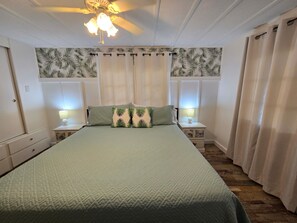 3 عدّة غرف نوم وواي فاي مجانًا وملاءات أسرّة