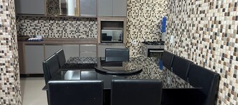 Cozy and Safe Beach House in Caraguatatuba, SP