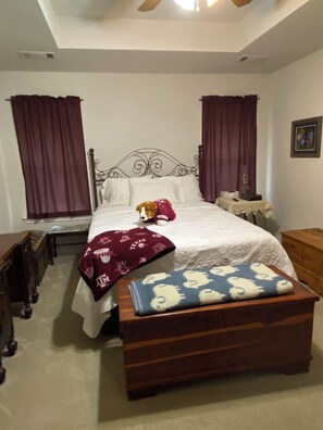3 dormitorios, tabla de planchar con plancha, wifi y ropa de cama