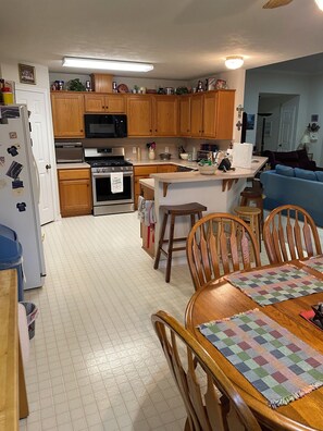 Microwave, oven, stovetop, dishwasher