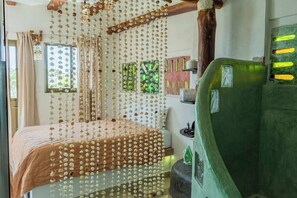 1 bedroom, iron/ironing board, WiFi, bed sheets - A few steps from the beach, rooftop w/ ocean views (Isla Mujeres)