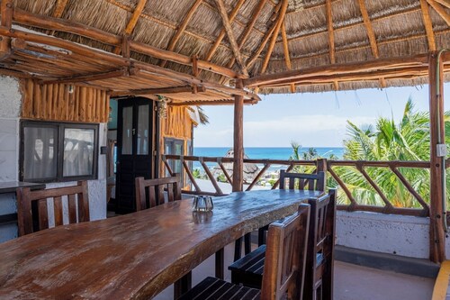 Stay with Sea Views in Isla Mujeres!