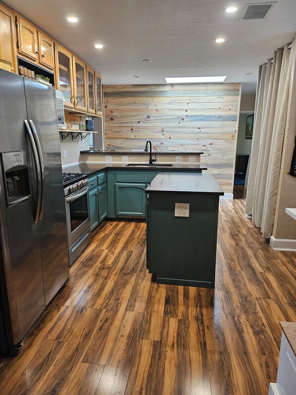 Microwave, oven, stovetop