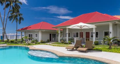 Luxury 2-bedroom Beachfront Villa with AC. Discounted long term stay rates
