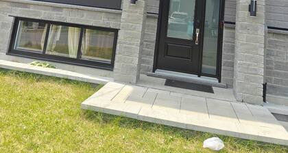 TrĂšs beau appartement sur deux niveaux style maison Ă 13 min du centre ville