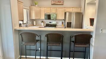 Microwave, oven, stovetop, dishwasher