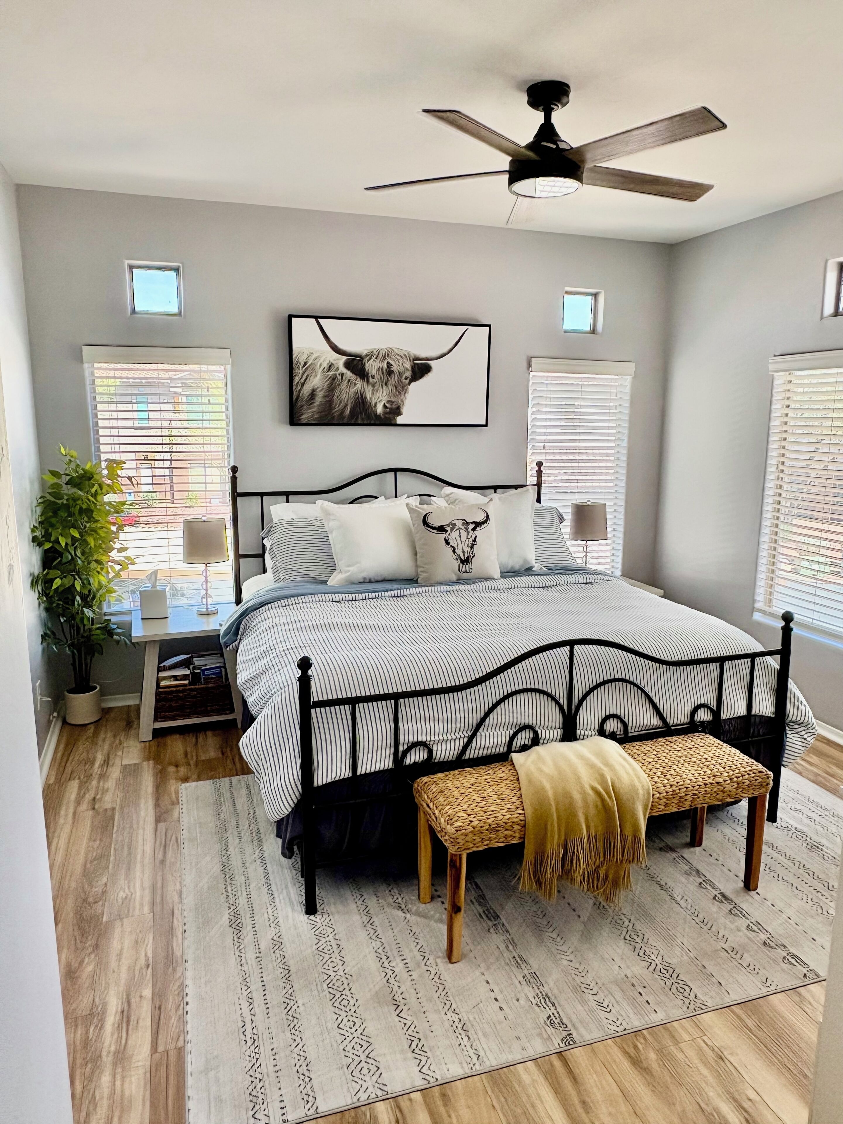 2 bedrooms, iron/ironing board, WiFi, bed sheets