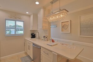 Microwave, oven, dishwasher, coffee/tea maker