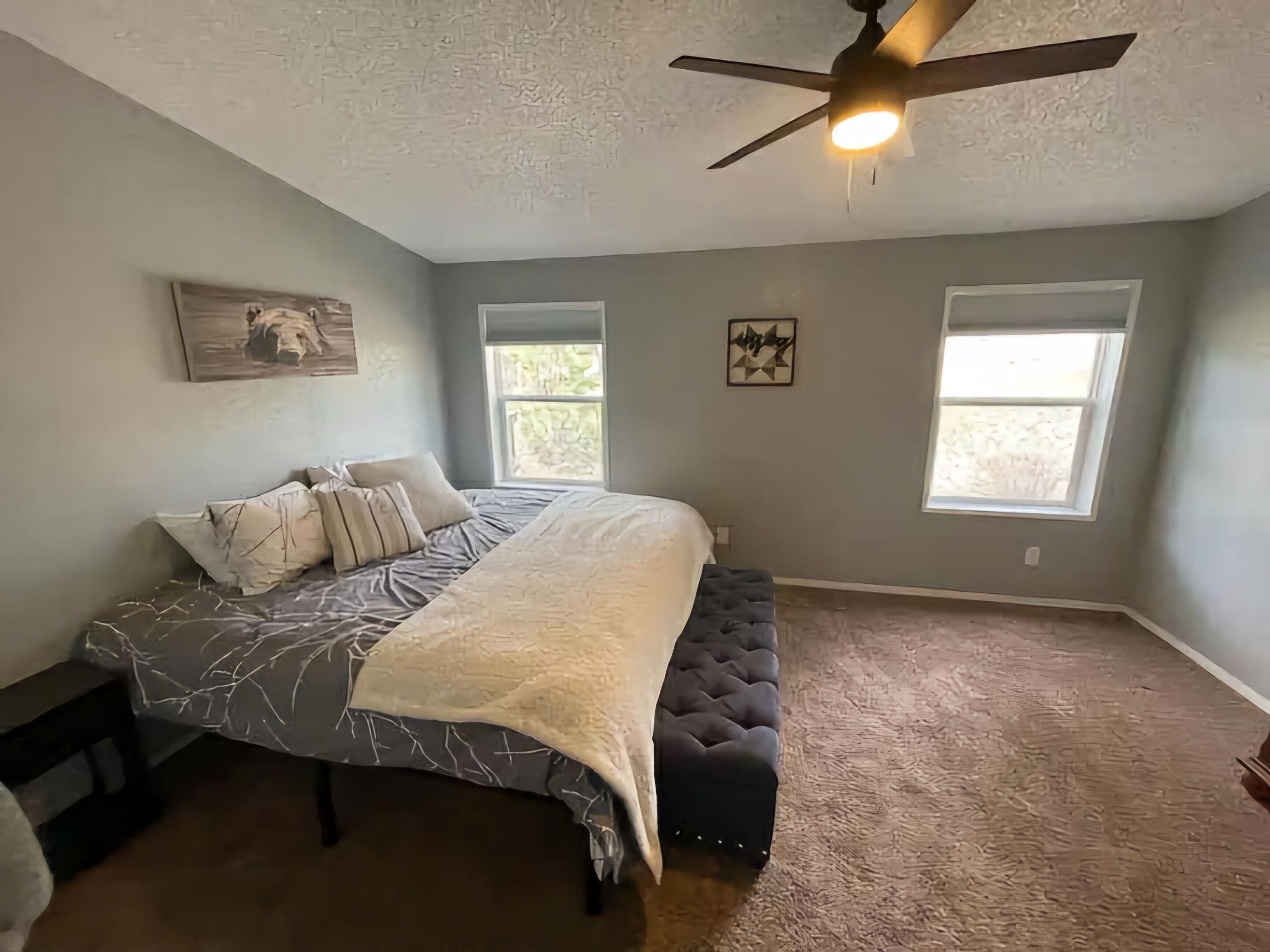 4 bedrooms, iron/ironing board, free WiFi, bed sheets