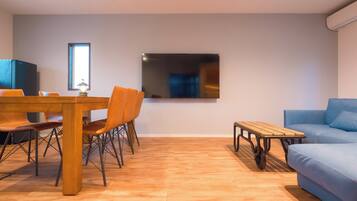 Townhouse, balkon, pemandangan kebun | Wi-Fi gratis dan seprai linen