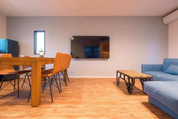 Townhome, Balcony, Garden View