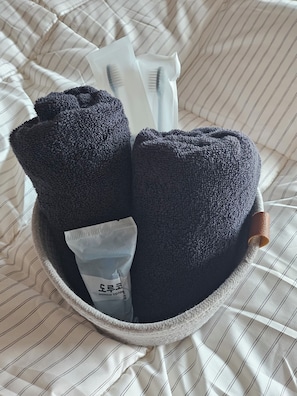 Pillowtop beds, in-room safe, desk, laptop workspace