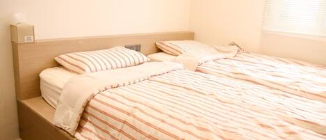 Pillowtop beds, in-room safe, desk, laptop workspace