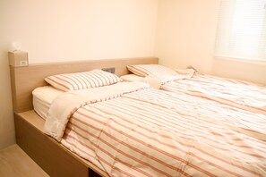 Pillowtop beds, in-room safe, desk, laptop workspace