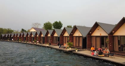 Heun Phea Meuang Feuang Riverside2