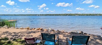 NEW! Sturgeon Lake Retreat: Beautiful Lakefront home on Sturgeon Island