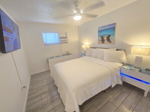 1 chambre, fer et planche à repasser, accès Internet, draps fournis