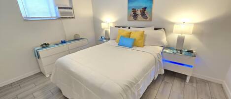 1 habitación, tabla de planchar con plancha, internet y ropa de cama