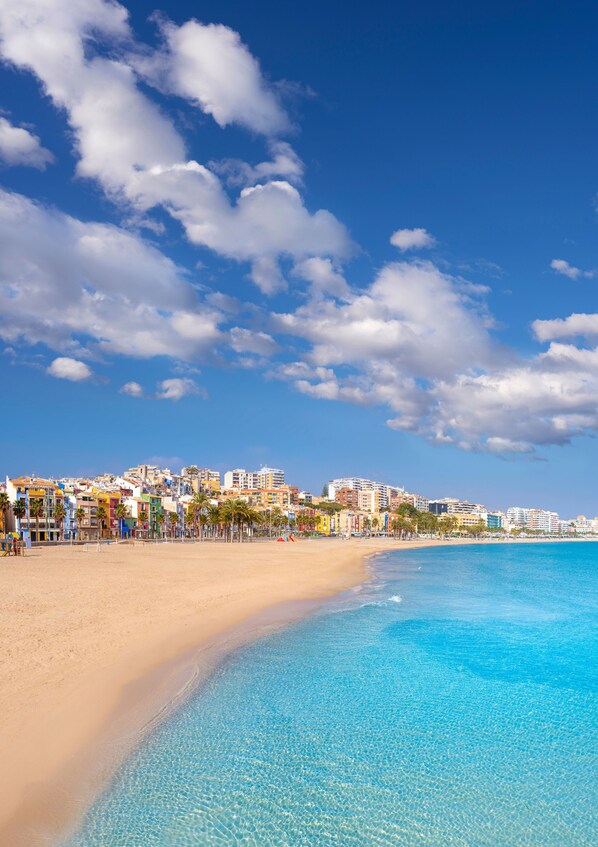 Beach - Horizonte Line (Villajoyosa)