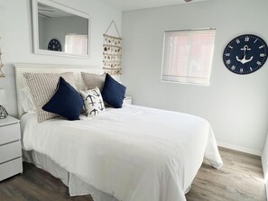 6 slaapkamers, een strijkplank/strijkijzer, wifi, beddengoed