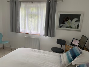 2 bedrooms, WiFi, bed sheets
