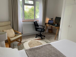 2 bedrooms, WiFi, bed sheets